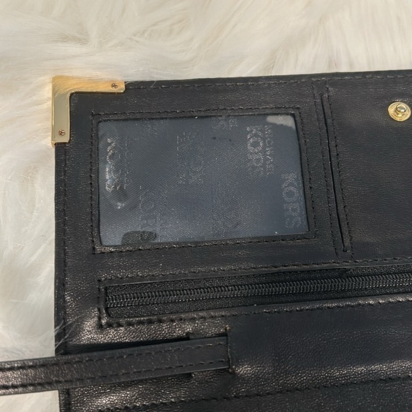 Michael Kors Butter Soft Leather Clutch Wristlet - Picture 9 of 16